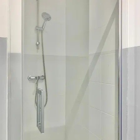 #d6 Hello Sunshine T3 Sleeps 6 Caserne De Bonne
